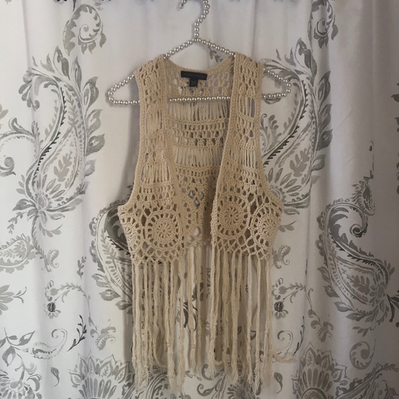 Crochet Tassle Vest - Picture 5 of 7
